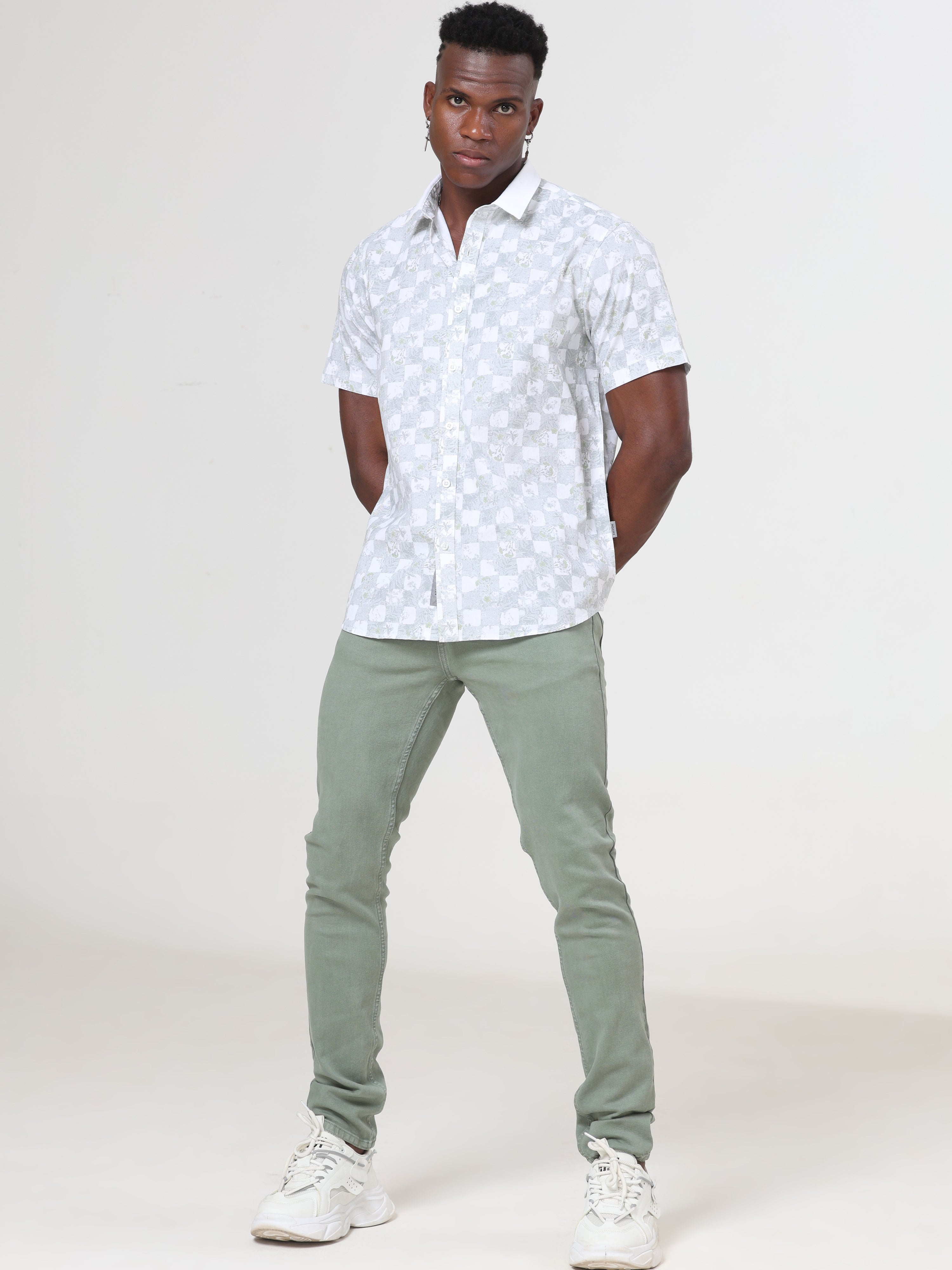 Short sleeve shirt
