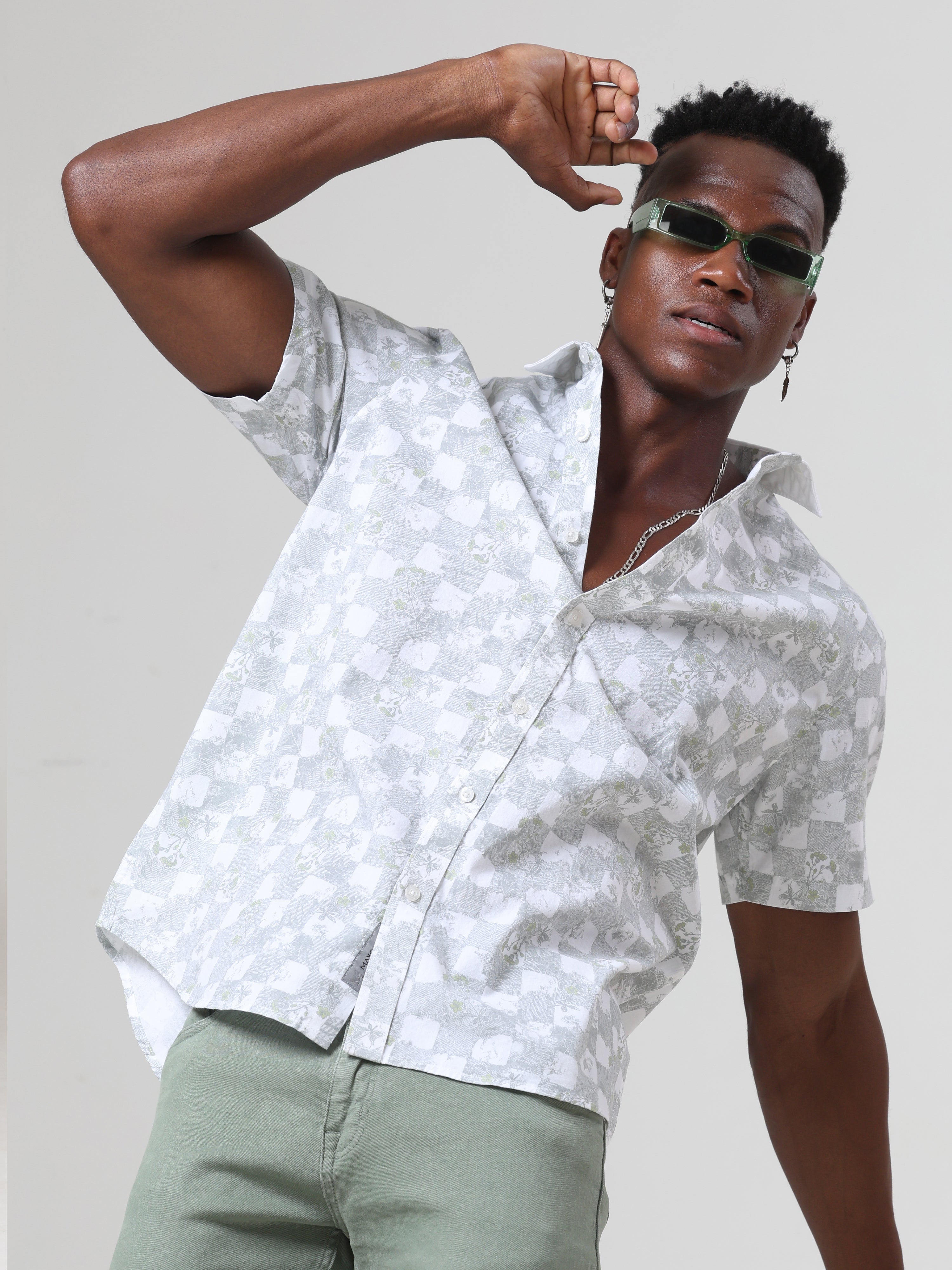 Short sleeve shirt