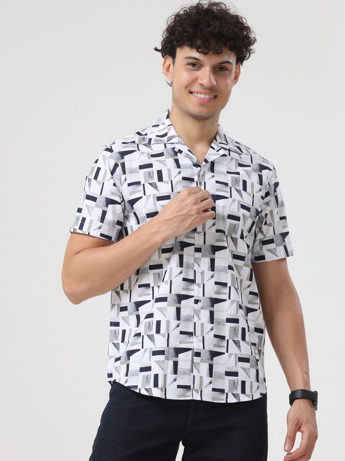 Short sleeve shirt