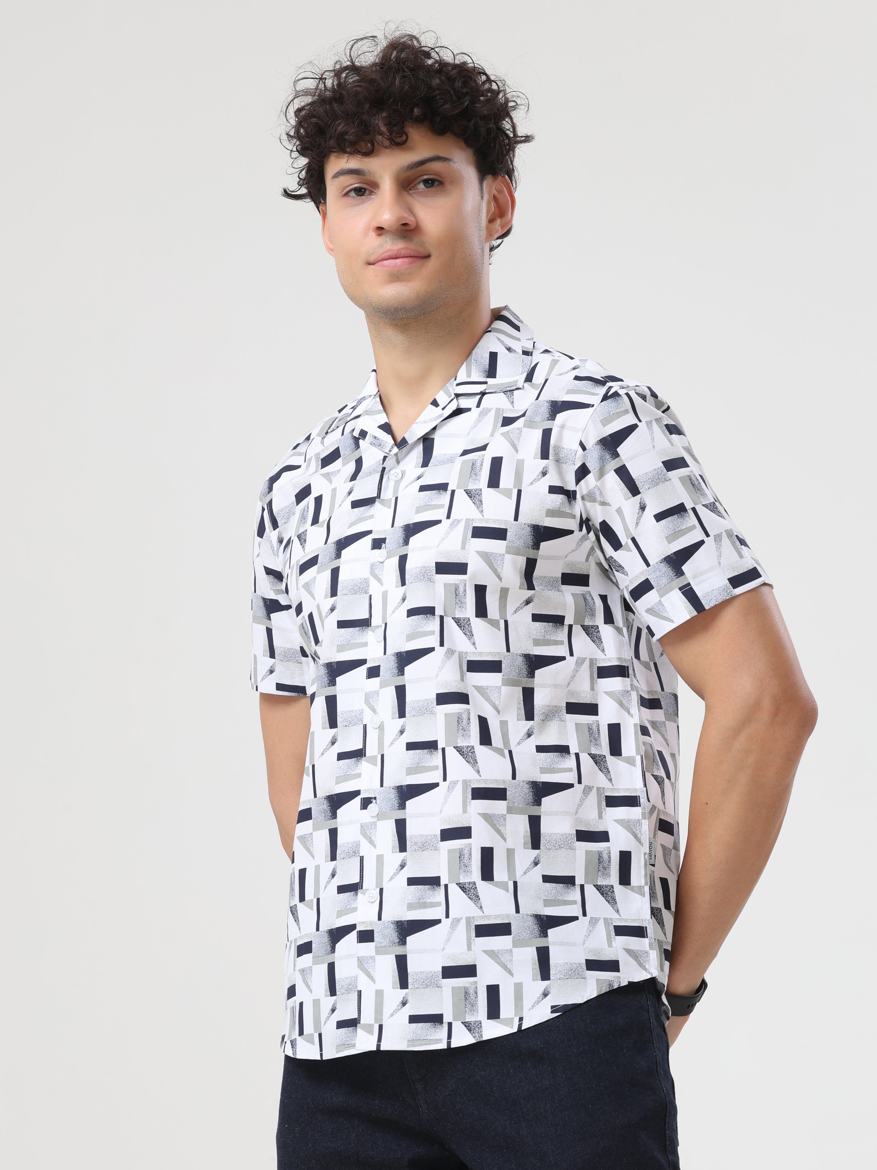 Short sleeve shirt