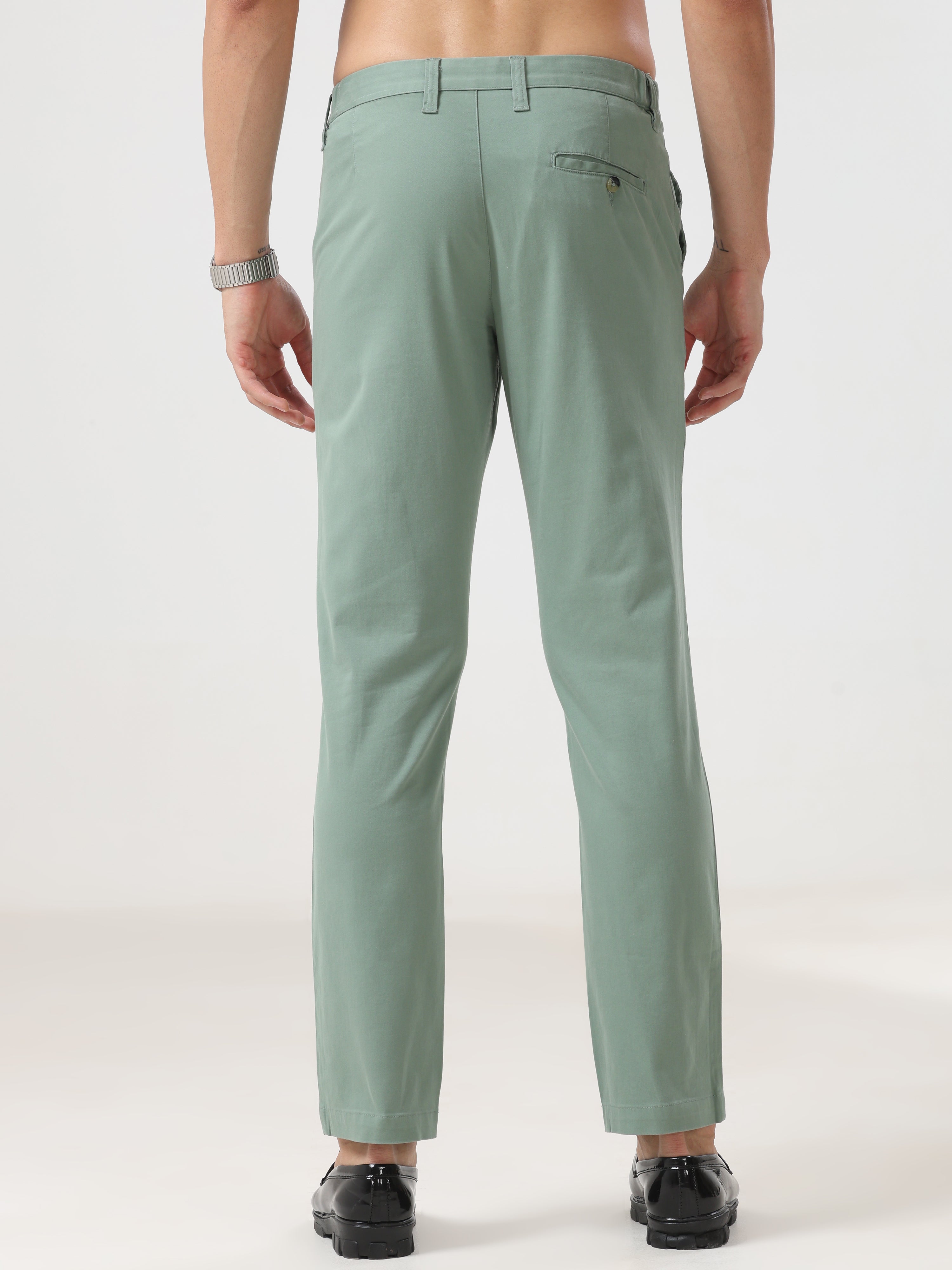 Chinos