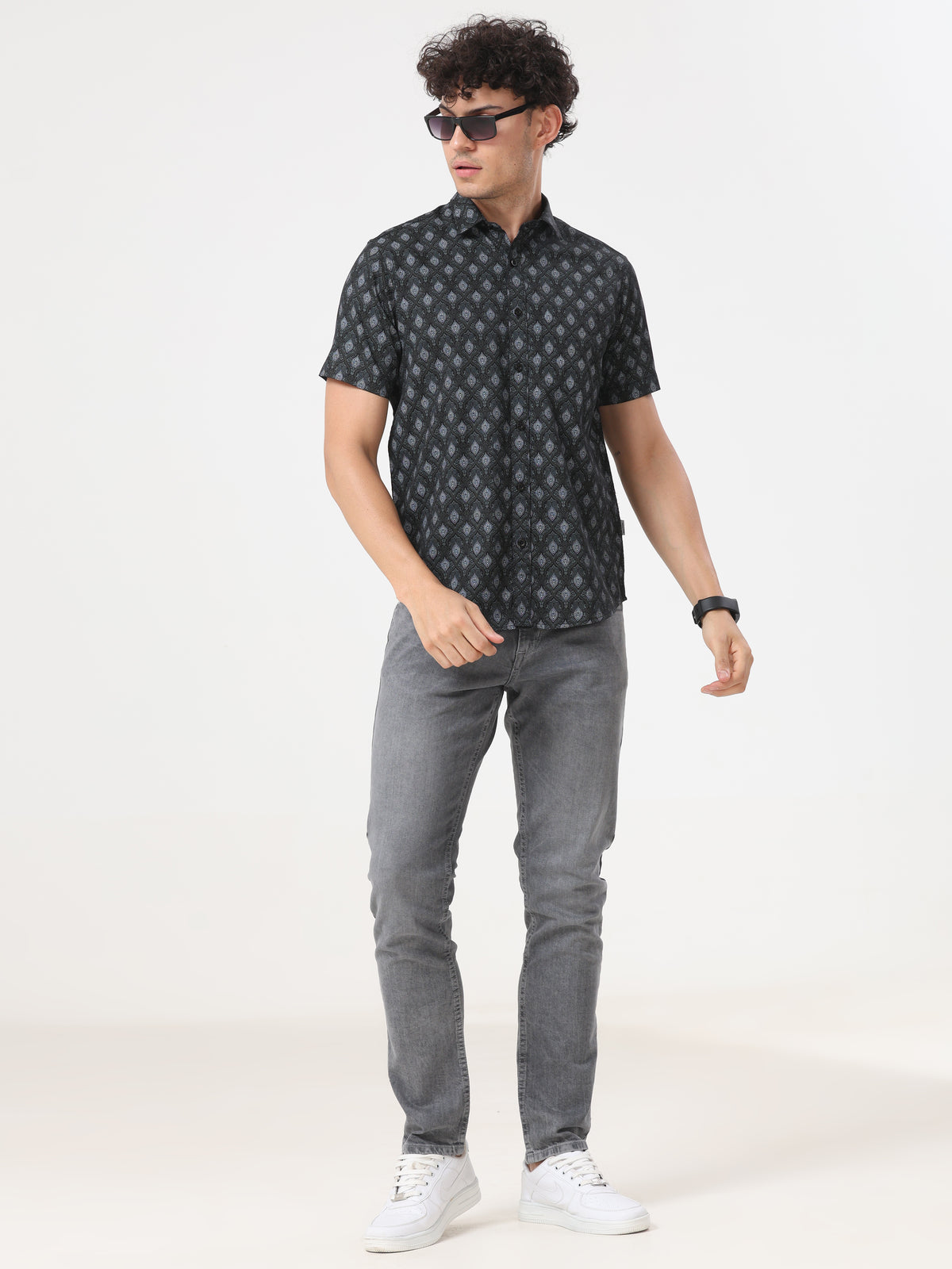 Light Wash Slim Fit Jeans