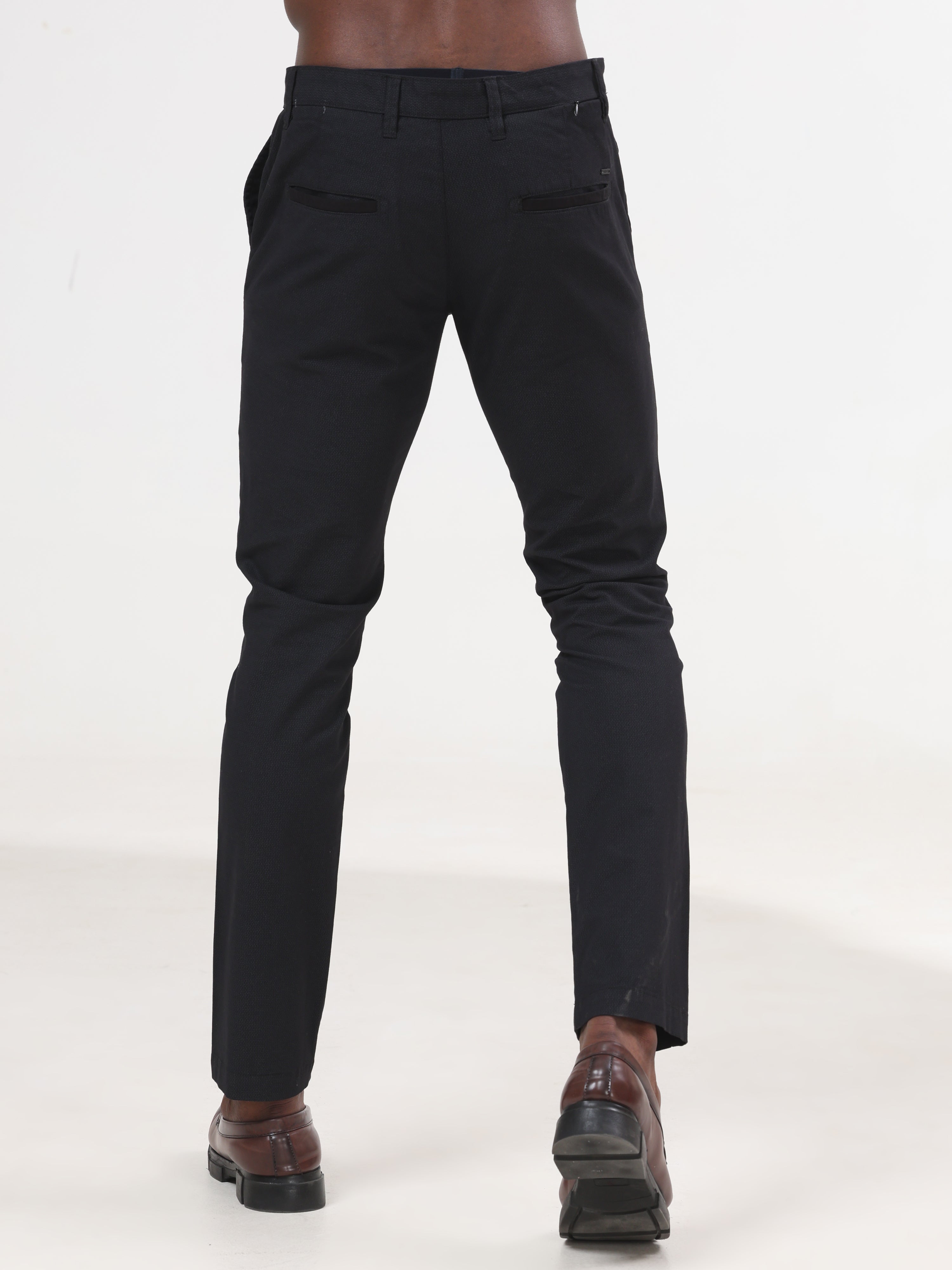 Comfort Fit Chinos