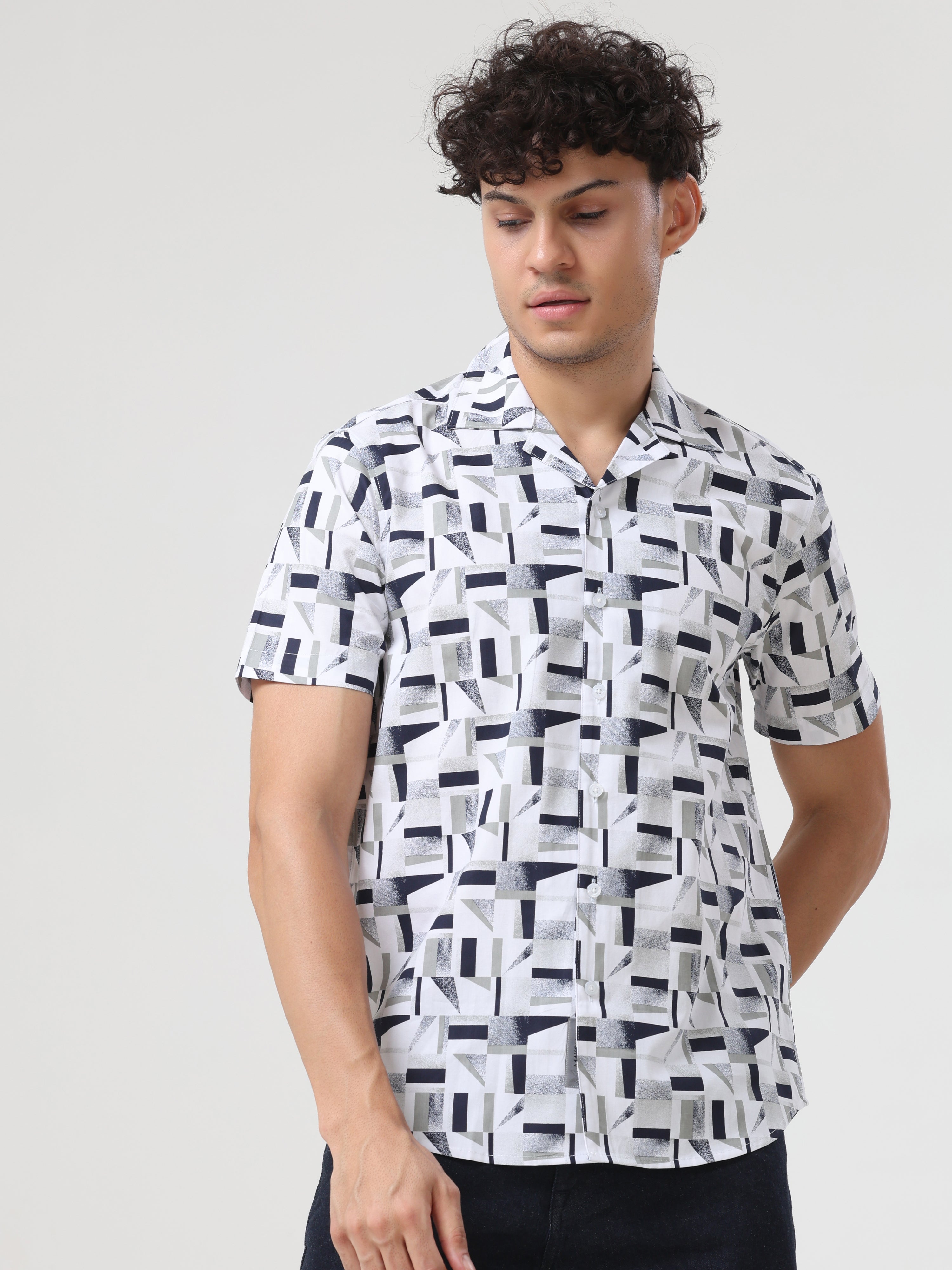 Short sleeve shirt